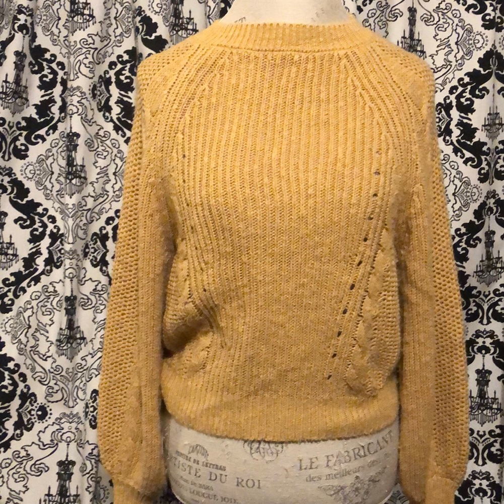 mustard yellow sweater